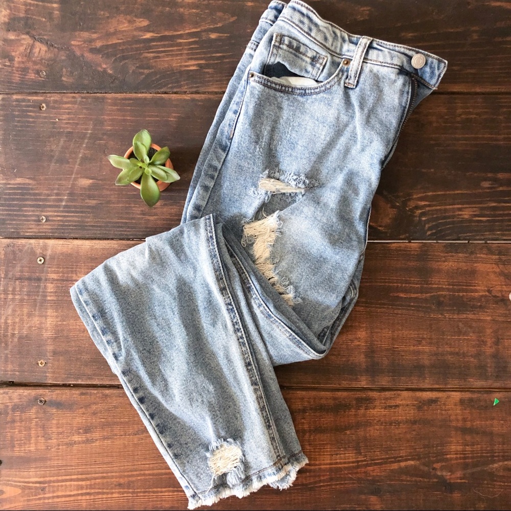 Trendy Distressed High Wasted Jeans